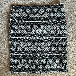 Liz Claiborne Size 14 Pencil Skirt, Timeless Black & White Pattern, Like New
